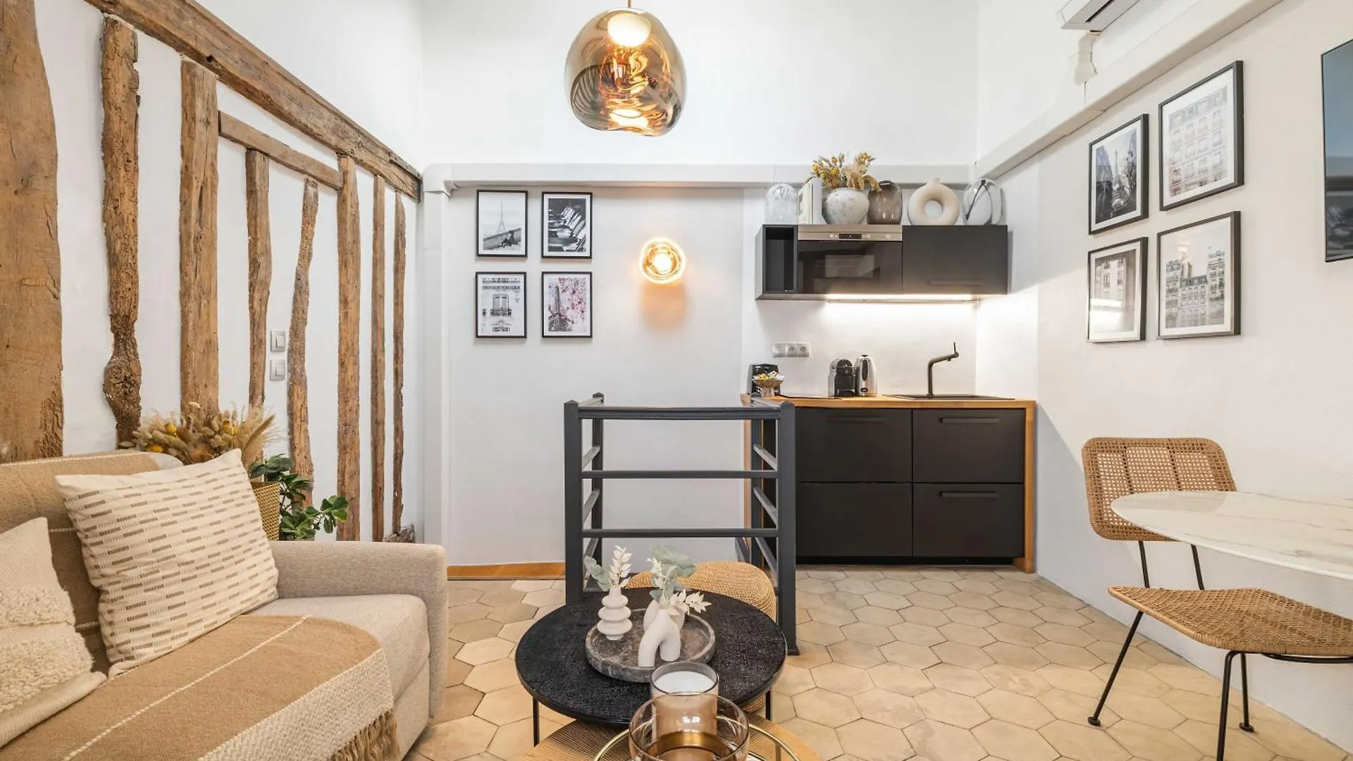 Ultra Central Historical Parisian Flat - Louvre Francia